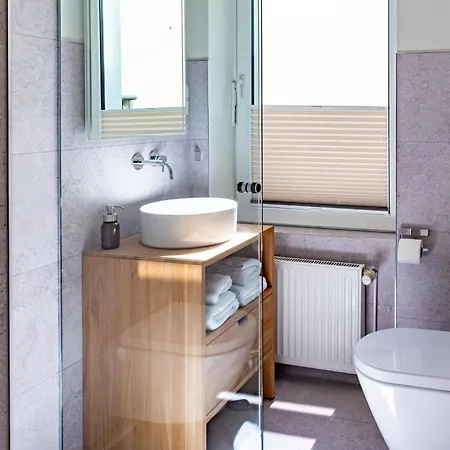 Kapitänshaus Friedrich Franz - Premium 200 Meter Vom Und Alten Strom * Rostock