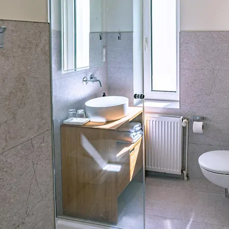 Apartment Kapitänshaus Friedrich Franz - Premium 200 Meter Vom Und Alten Strom Rostock